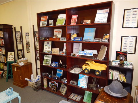 Meri Collectables - Accommodation QLD 0
