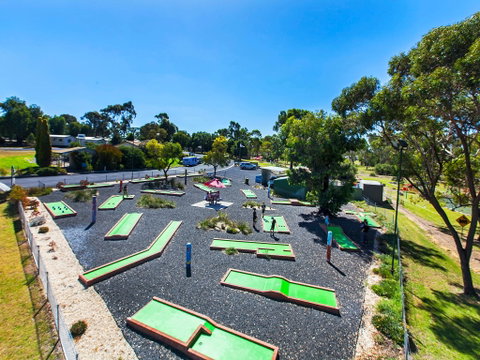 Naracoorte Mini Golf - Accommodation QLD 1