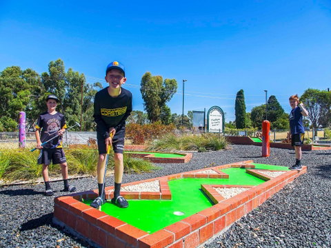 Naracoorte Mini Golf - Accommodation QLD 2