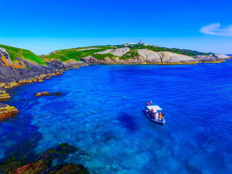 Snorkelling Montague Island - Accommodation QLD 0