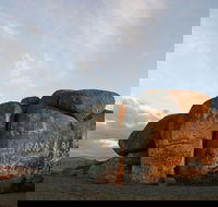 Thunderbolts Rock - Accommodation QLD