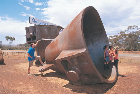 WMC Resource Nickel Pots - Accommodation QLD 0
