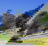 Dog Rock - Accommodation QLD