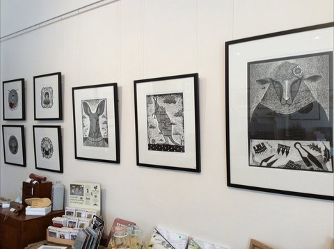 Falkner Gallery - Accommodation QLD 2