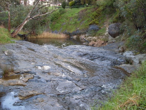 Glacier Rock - Accommodation QLD 0