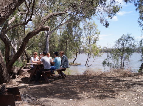 Hay Weir - Accommodation QLD 0
