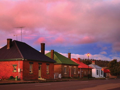 Heritage Highway - Accommodation QLD 1