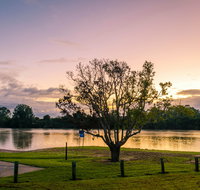 Joanna Burgler's Waterlines Gallery - Accommodation QLD
