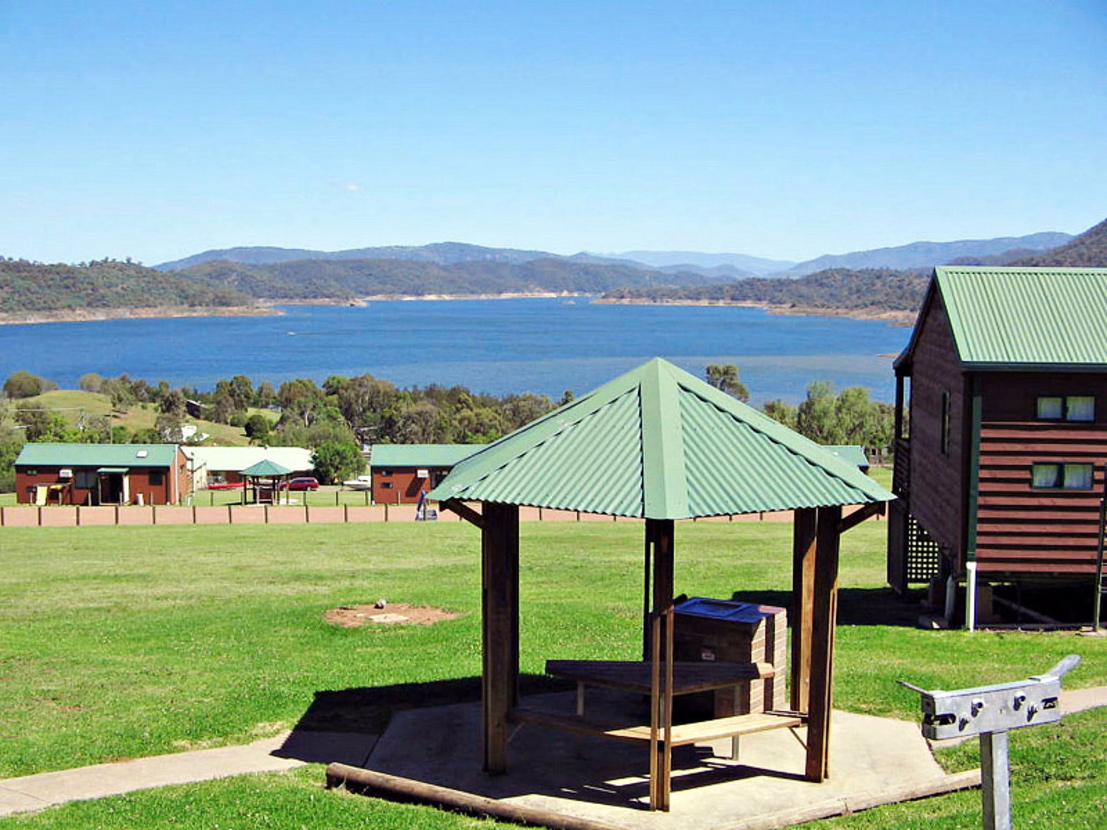 Segenhoe NSW Accommodation QLD