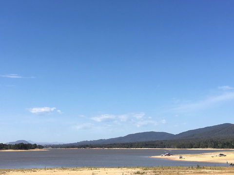 Lake Nillahcootie - Accommodation QLD 2