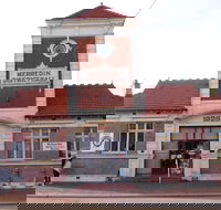 Merredin Town Hall - Accommodation QLD
