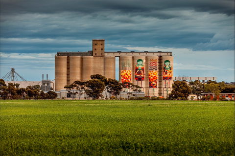 PUBLIC Silo Trail: Merredin - Accommodation QLD 1