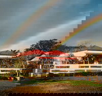 Stefani Hilltop Gallery - Accommodation QLD