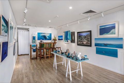 Above And Below Photography Gallery - Accommodation QLD 0