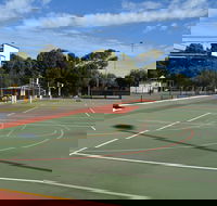 Cleve Sporting Facilities - Accommodation QLD