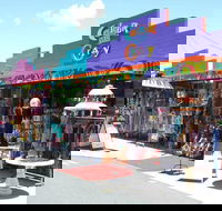 Colour Me Crazy - Accommodation QLD