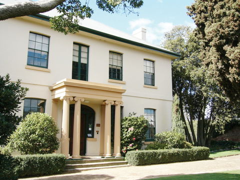 Franklin House - Accommodation QLD 0