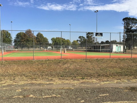 Gunning Tennis Courts - Accommodation QLD 0