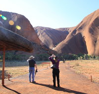 Kuniya walk to Mutitjulu Waterhole - Accommodation QLD