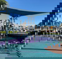 Lucindale - Accommodation QLD