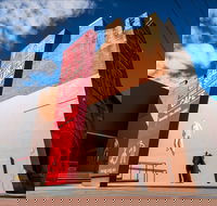 Maitland Regional Art Gallery - Accommodation QLD