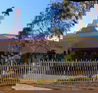 McFeeters Motor Museum and Visitor Information Centre - Accommodation QLD