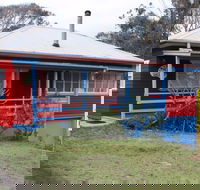 Montague Art and Craft Society  Glasshouse Rocks Road - Accommodation QLD
