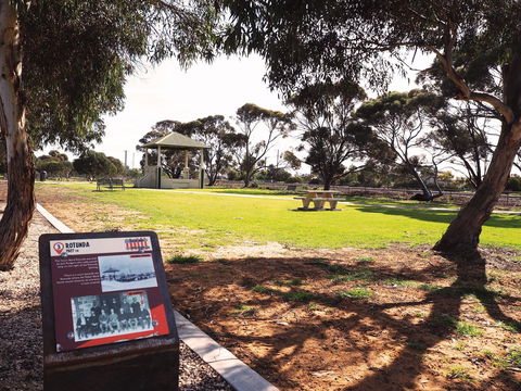 Tailem Bend Historic Rail Trail - Accommodation QLD 0