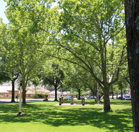 Tallangatta Triangles Park - Accommodation QLD