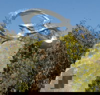 The Glen and Southern Cross Constellation Sculptures - Accommodation QLD