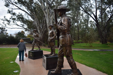 VC Memorial Park - Honouring Our Heroes - Accommodation QLD 1