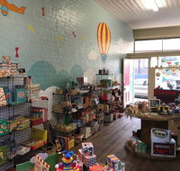 Vintage Toy Box - Accommodation QLD
