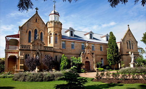 Abbey Of The Roses - Accommodation QLD 0