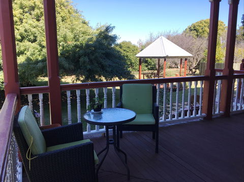 Abbey Of The Roses - Accommodation QLD 2