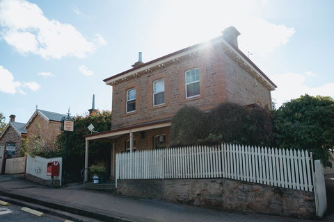 Auburn - Accommodation QLD 2