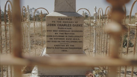 Darke's Grave - Accommodation QLD 0