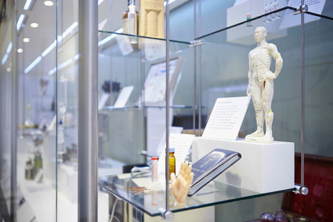 Geoffrey Kaye Museum Of Anaesthetic History - Accommodation QLD 1