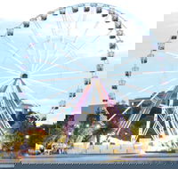 Giant Ferris Wheel - Hello Hi Lite Amusements - Accommodation QLD