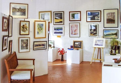 Lovett Gallery Cygnet - Accommodation QLD 1