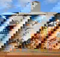 Riverina Outdoor Art Trail - Accommodation QLD