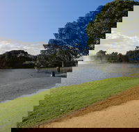 Sale Common Wetlands Walk - Accommodation QLD