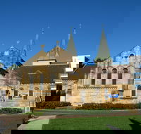 St Johns Cathedral - Accommodation QLD