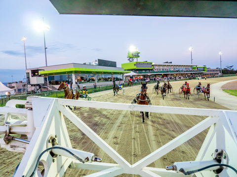 Tabcorp Park - Accommodation QLD 1