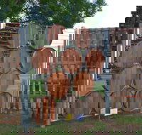 Arts Rutherglen Sculpture Trail - Accommodation QLD