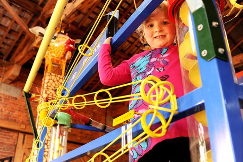 Discovery Science & Technology Centre - Accommodation QLD 1