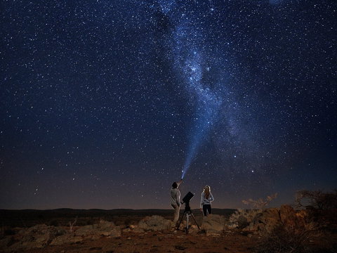 Outback Astronomy - Accommodation QLD 1