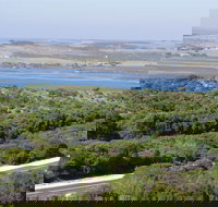 Pelican Lagoon - Accommodation QLD