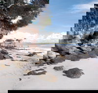 Tinnanbar - Accommodation QLD