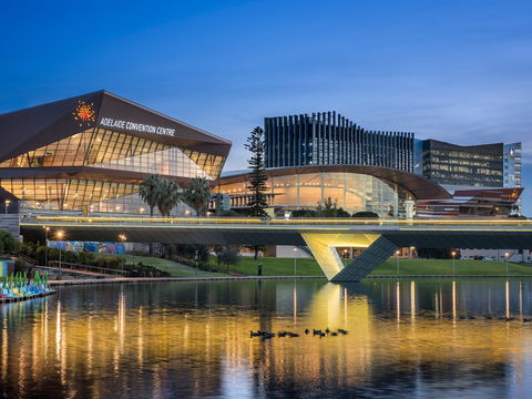 Adelaide Convention Centre - Accommodation QLD 0