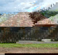 Beyers Cottage - Accommodation QLD